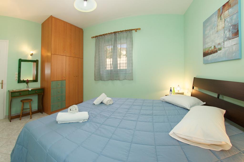 לואורדטה George Apartments חדר תמונה