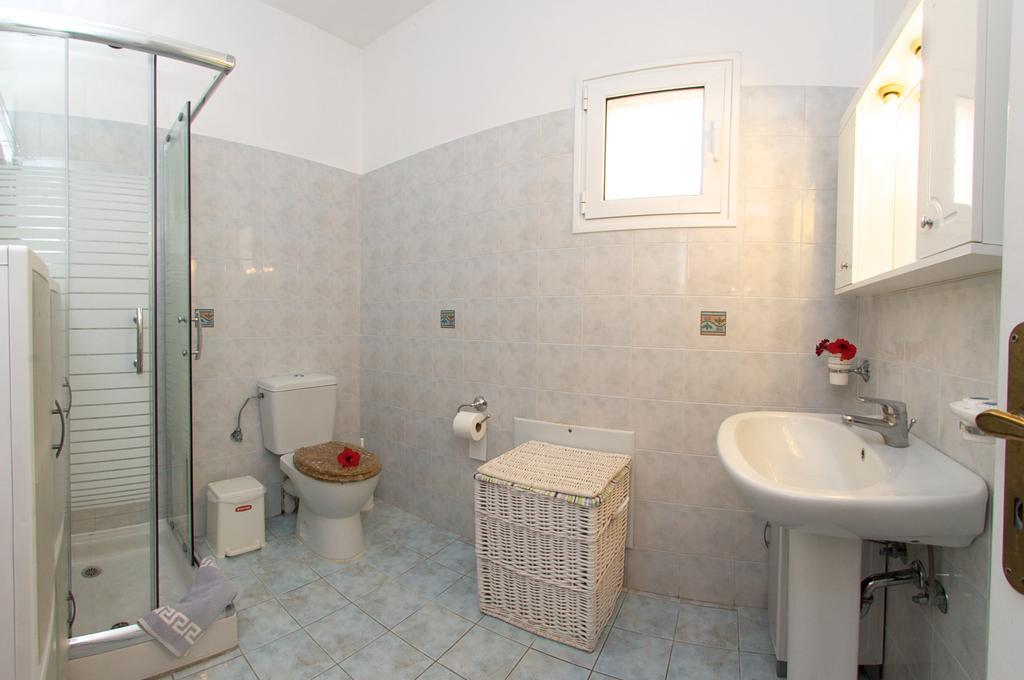 לואורדטה George Apartments חדר תמונה