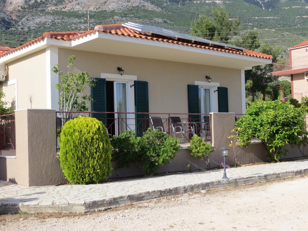 לואורדטה George Apartments חדר תמונה